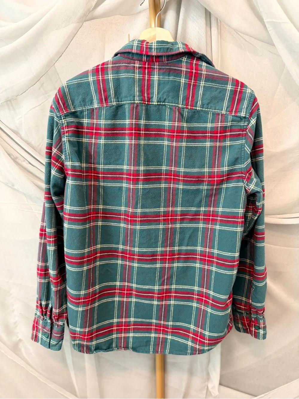 American Eagle Outfitters casual plaid